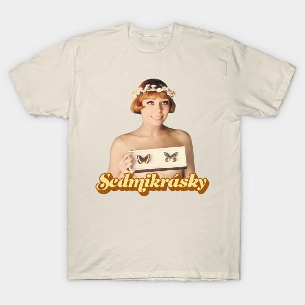 Sedmikrásky/Daisies --- Cult Film Lover T-Shirt by DankFutura